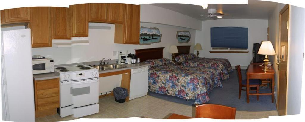Frontier Suites Hotel In Juneau Eksteriør billede